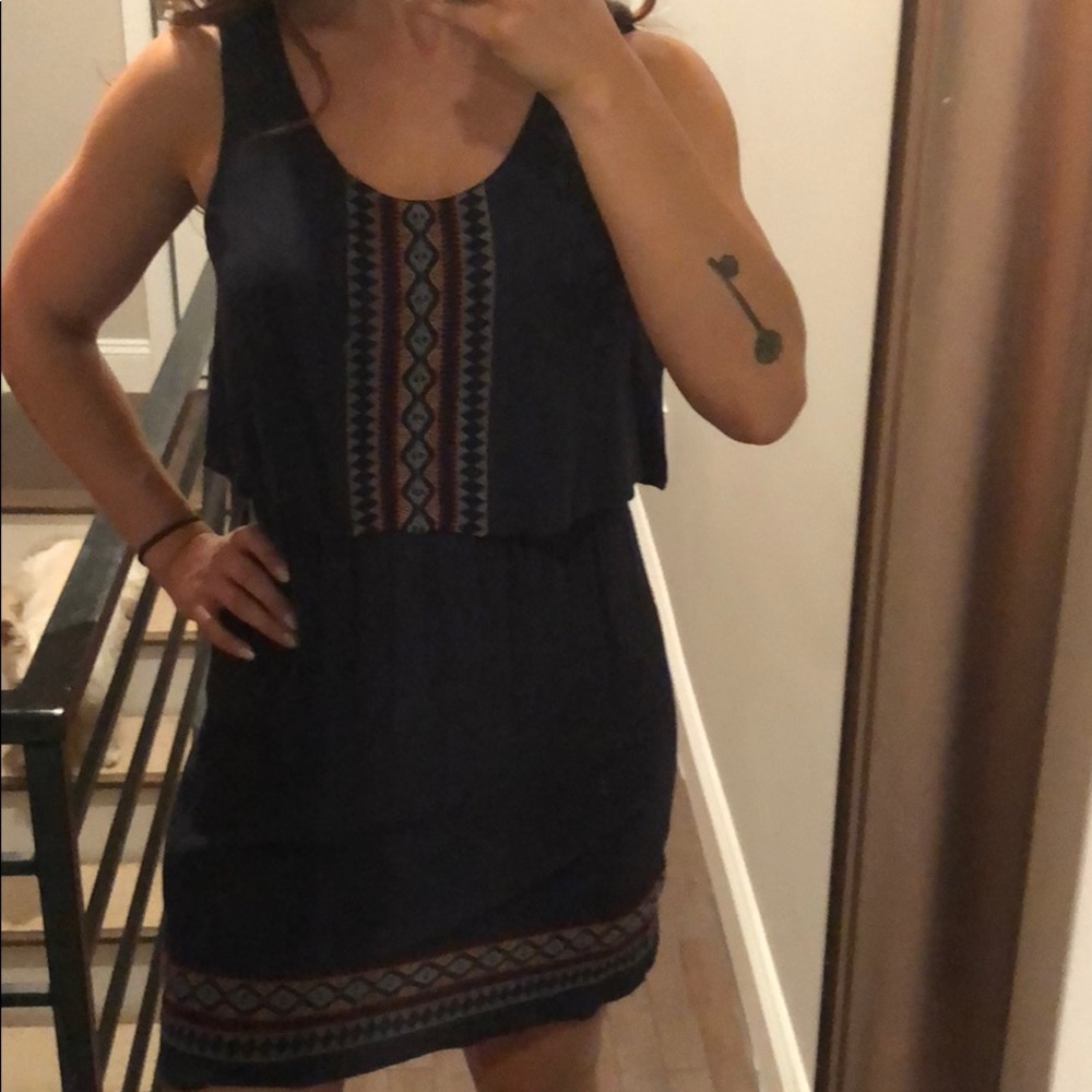 Dress - Picture 2 of 4